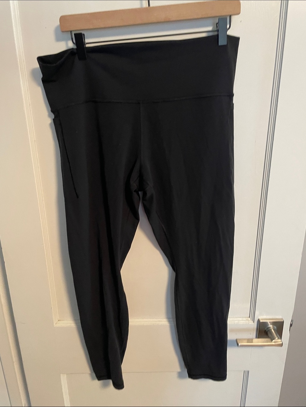 Athleta Transcend Stash Tight High-Rise Performance Leggings